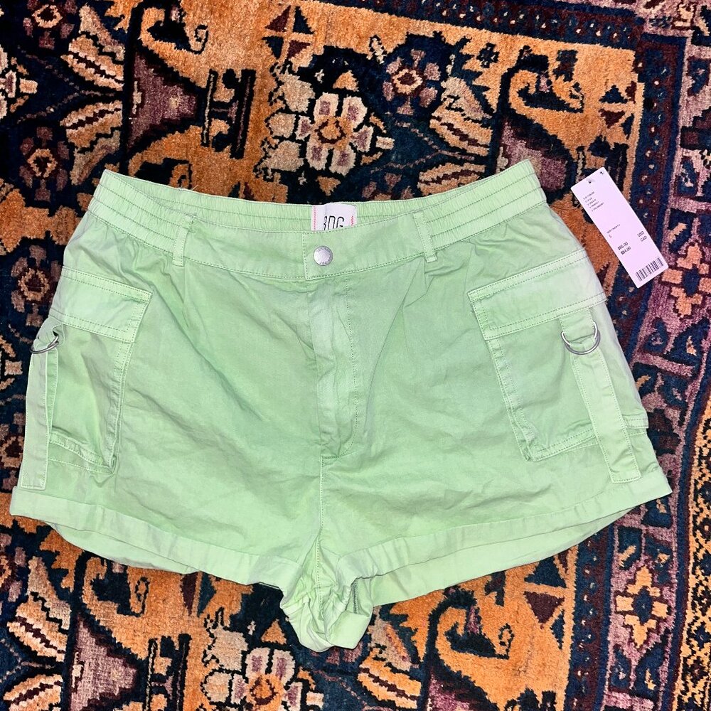 NEW BDG Mint Green Cargo Shorts, Size L